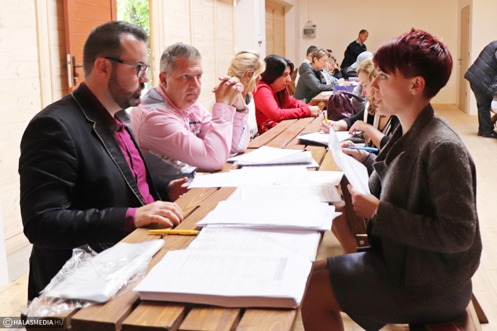 (►) Élénk érdeklődés a főiskolai képzés iránt