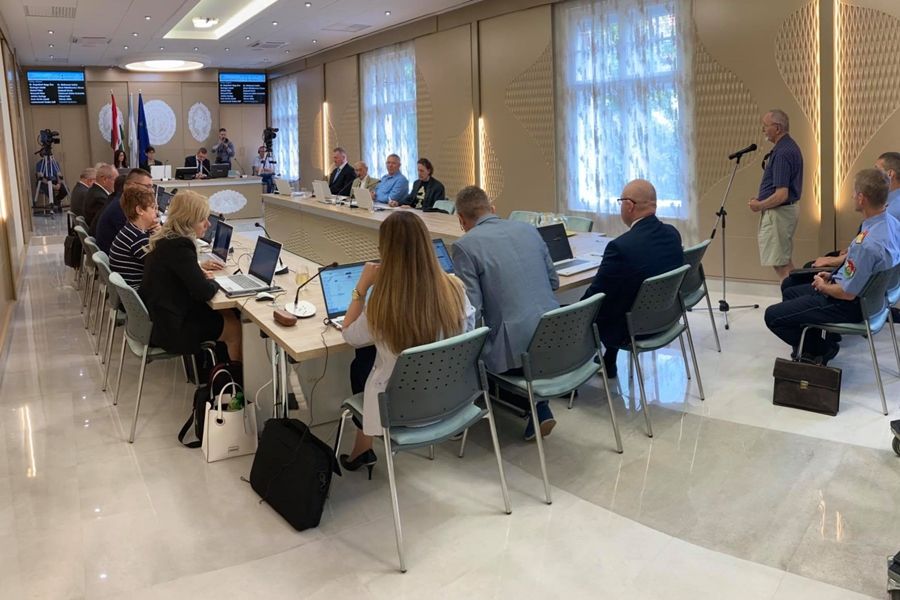 Közmeghallgatás dübörgő zenéről, közlekedési anomáliákról, hiányzó társasházkezelőkről