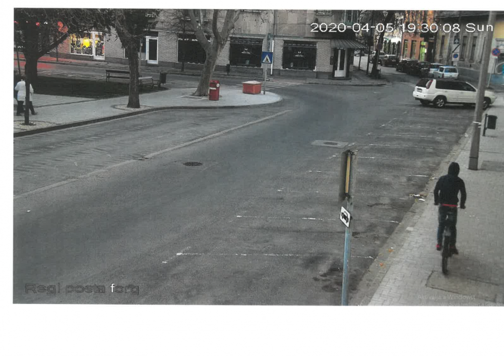 Megdöbbentő: a belvárosban rabolta el a kislány telefonját