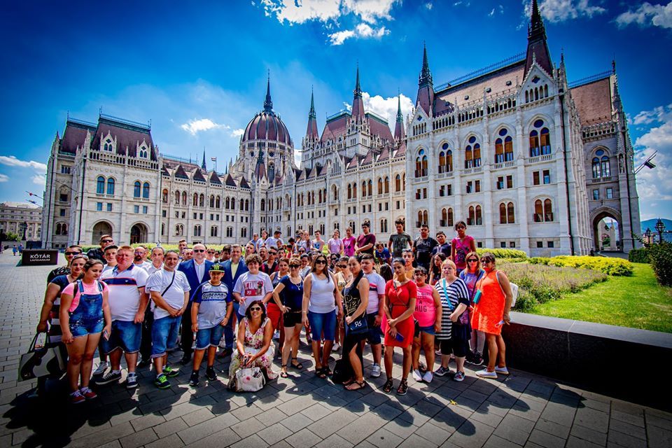 Halasiak látogatása az Országházban