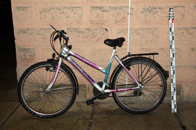 Késsel fenyegetett és rabolt ki egy kisfiút Jánoshalmán