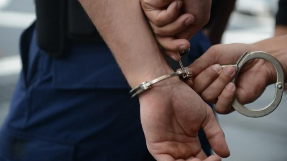 Rablás a Rakodó utcában, őrizetben a halasi tettesek