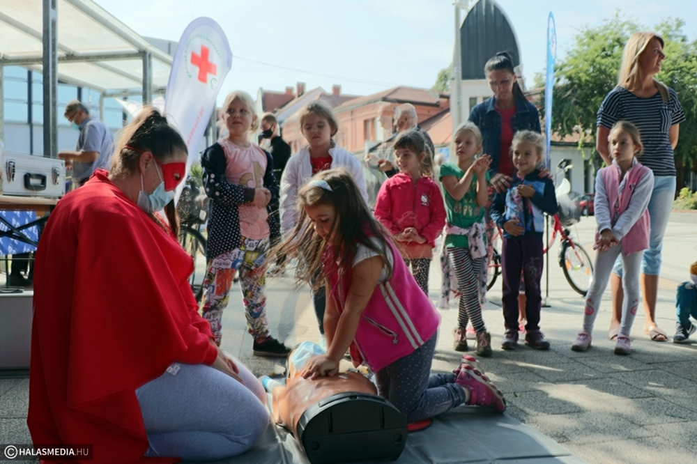 Főszerepben a kerékpár és az autómentes főtér (galéria)