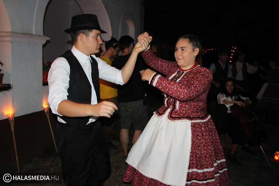 Kiskun tánc német klipben