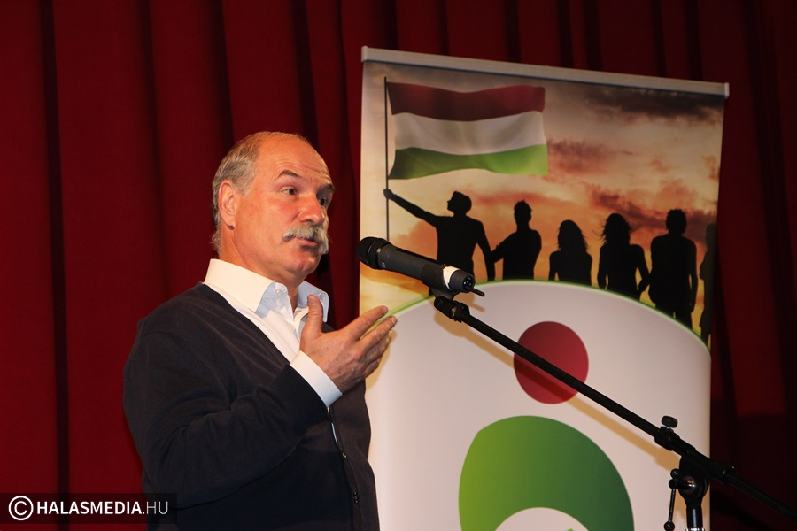 Félbevágott pipafüst