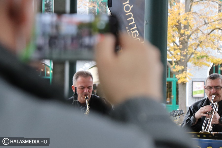 TérZene: imidzsépítés, jókedvvel és dupla trombitával