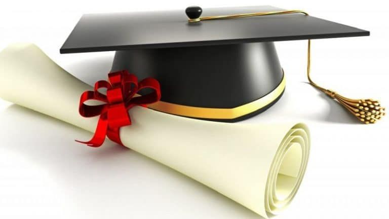 Bursa-ösztöndíj: 18 halasi fiatalt támogatnak