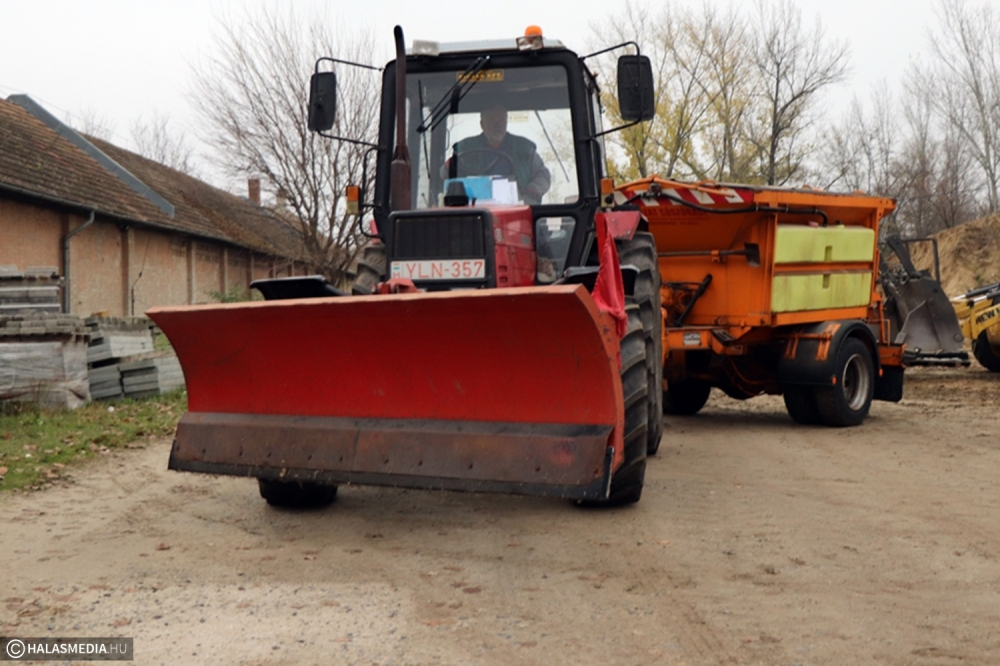 Közelítő tél:  gépek vannak, de kell a lakossági segítség is (galéria)