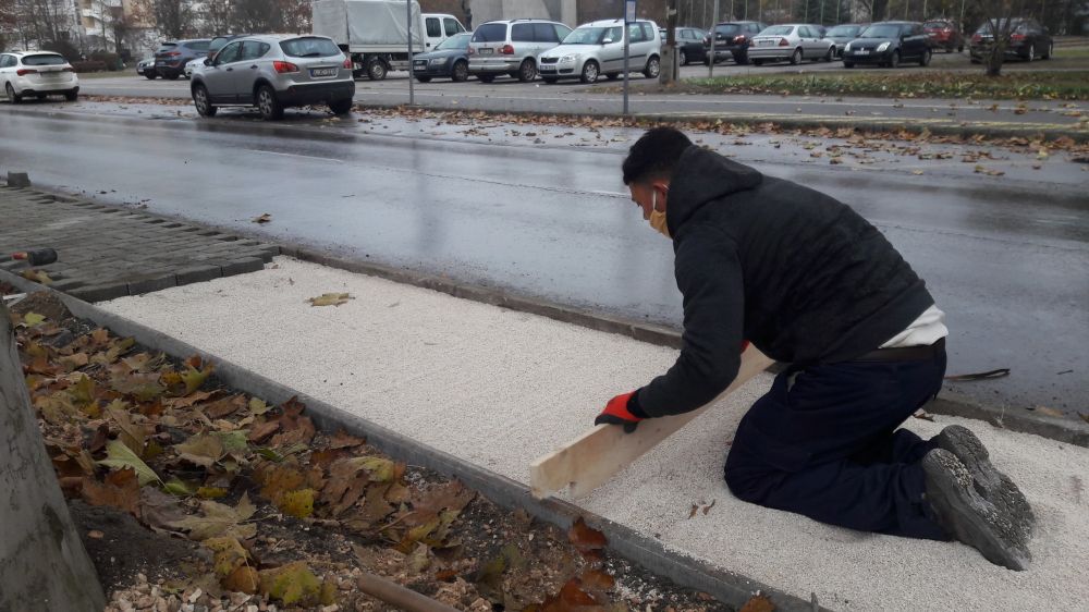 Ideiglenes buszpályaudvar készül a Semmelweis téren
