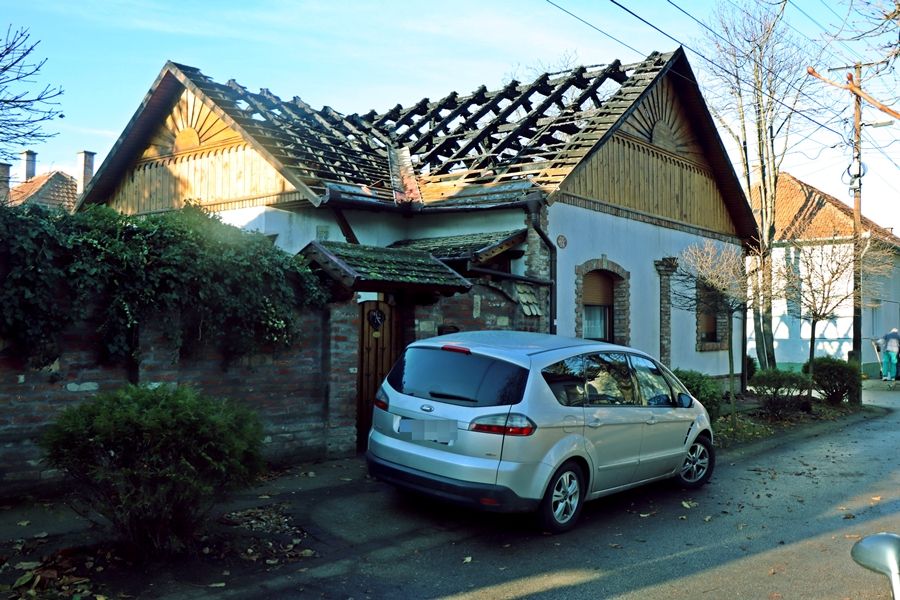 Segítsünk és fogjunk össze a tűzkárosult Németh-családért! (számlaszámokkal)