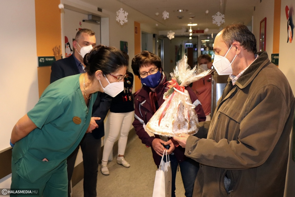 Váris meglepetés a gyermekosztálynak, a járványkórháznak és a mentőknek