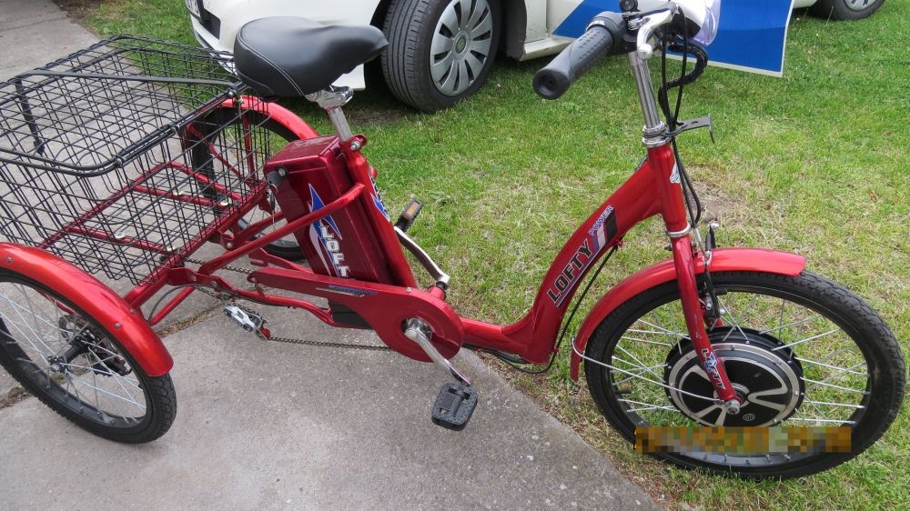 Súlyosan megsérült a biciklis