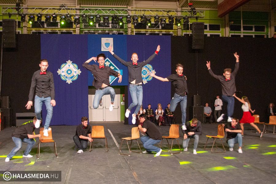 (►) Egy tökéletes este a Szilády végzőseivel