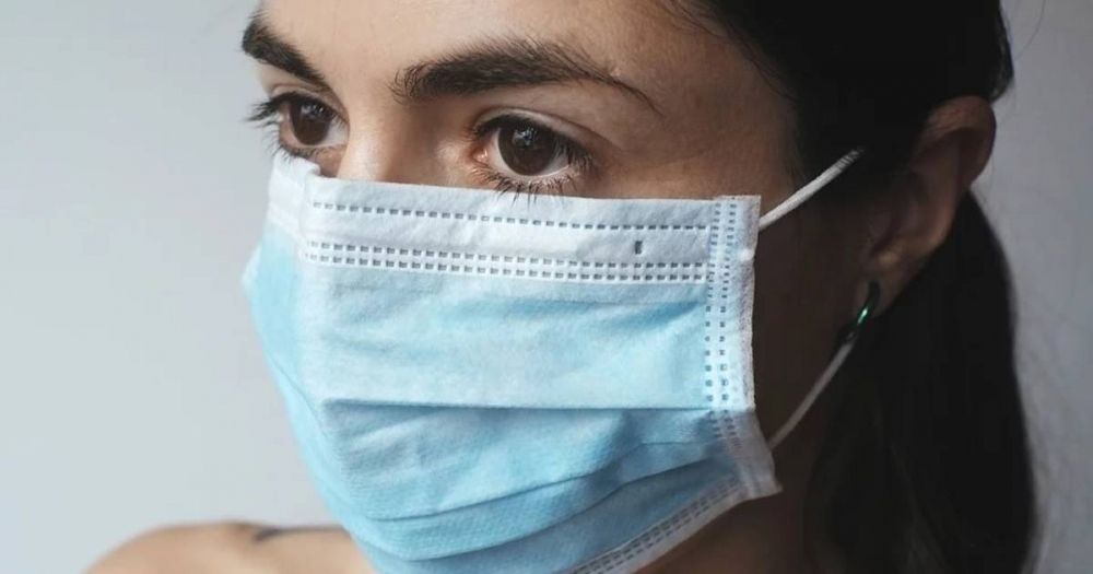 Minden halasi érettségiző szájmaszkot kap