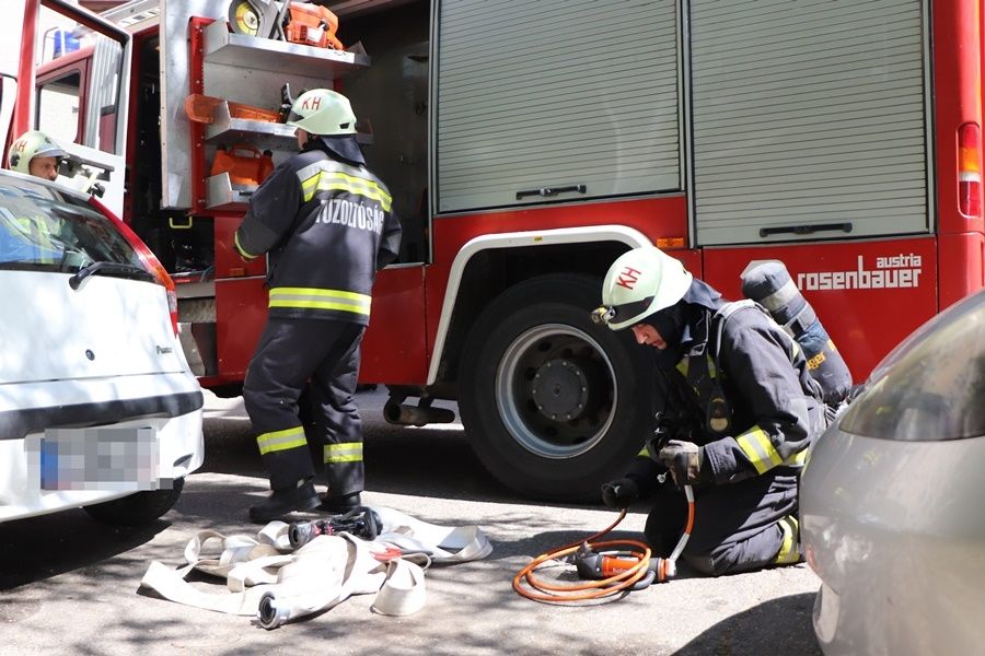 Ha kell, tűzbe is mennek értünk a halasi tűzoltók