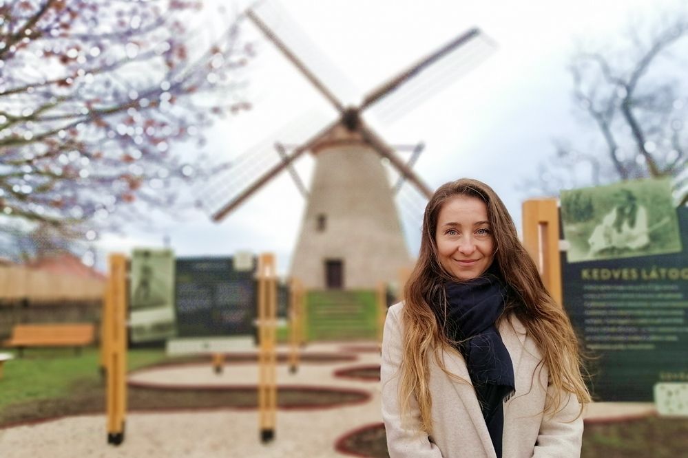 (►) Tél a kertben