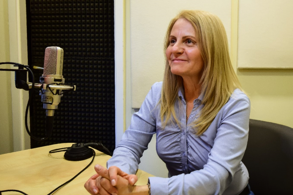 Nemzetközi díjra jelölték a halasi születésű rádiós interjúját