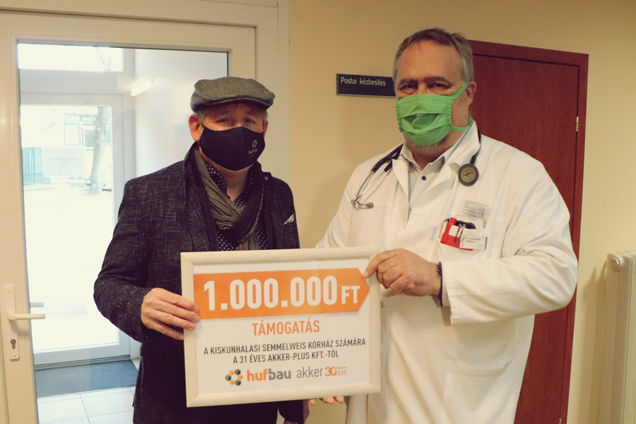 Egymilliós adomány a kórháznak az Akker-Plus Kft-től