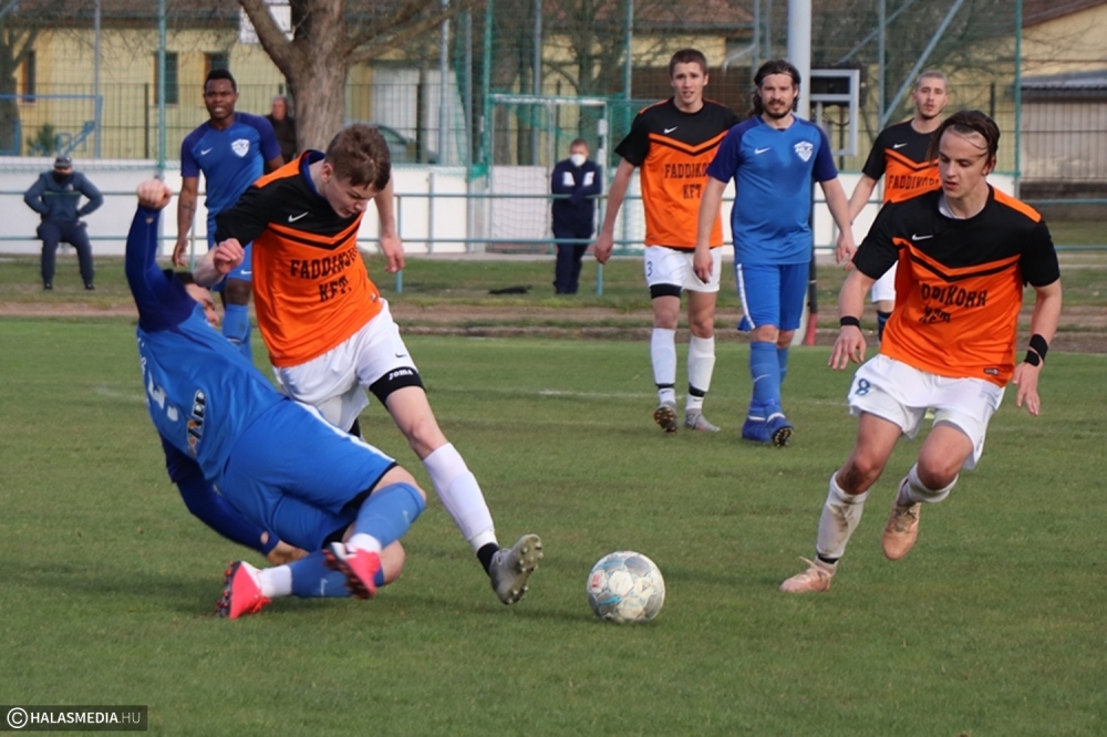 Pontot szerzett a KFC a Kiskőrös ellen (galéria)