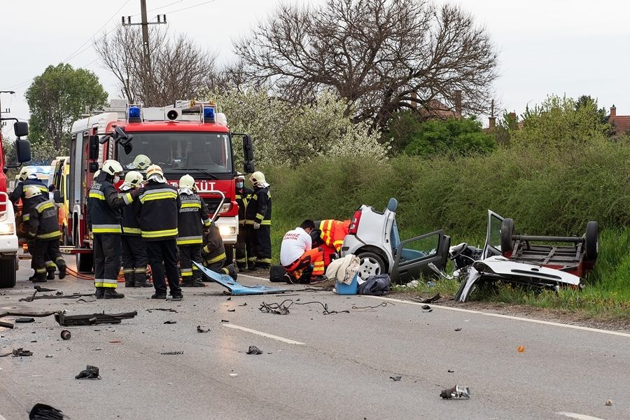 Halálos baleset Soltvadkertnél: Suzuki és menetrendszerinti busz ütközött