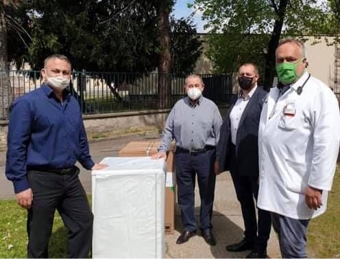 A halasi kórház két hűtőt kapott a  Rotary Club Kaposvártól