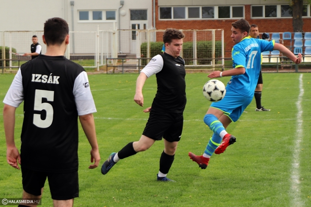 Tizenegyig meg sem állt a KFC (galéria)