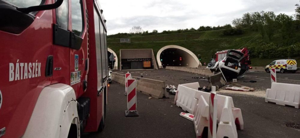 Merkbaus dolgozók segítettek a súlyos baleset sérültjeinek