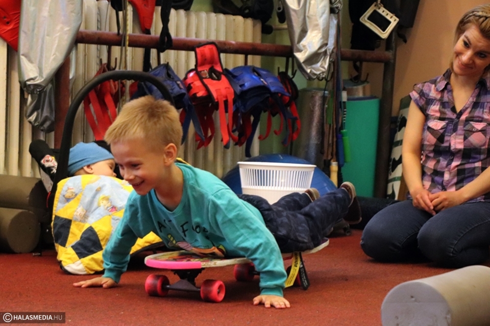 Sportos gyermeknap a halasi bokszolóknál (galéria)