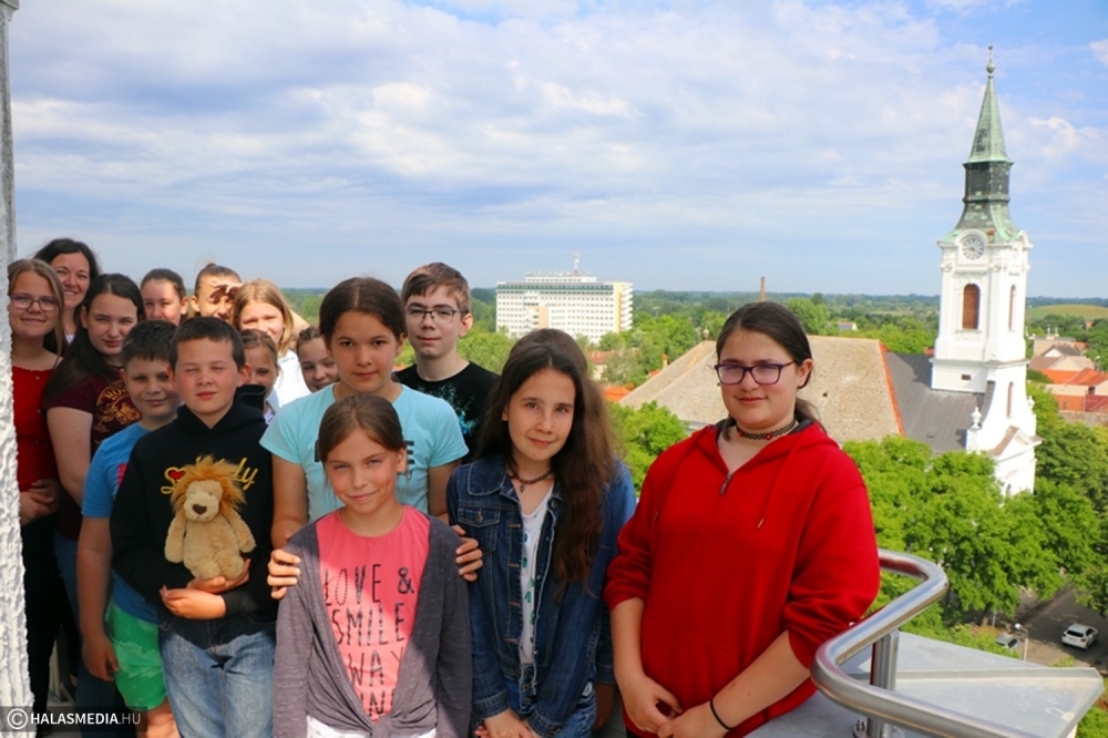 Sziládys diákok a Panorámatoronyban (galéria)