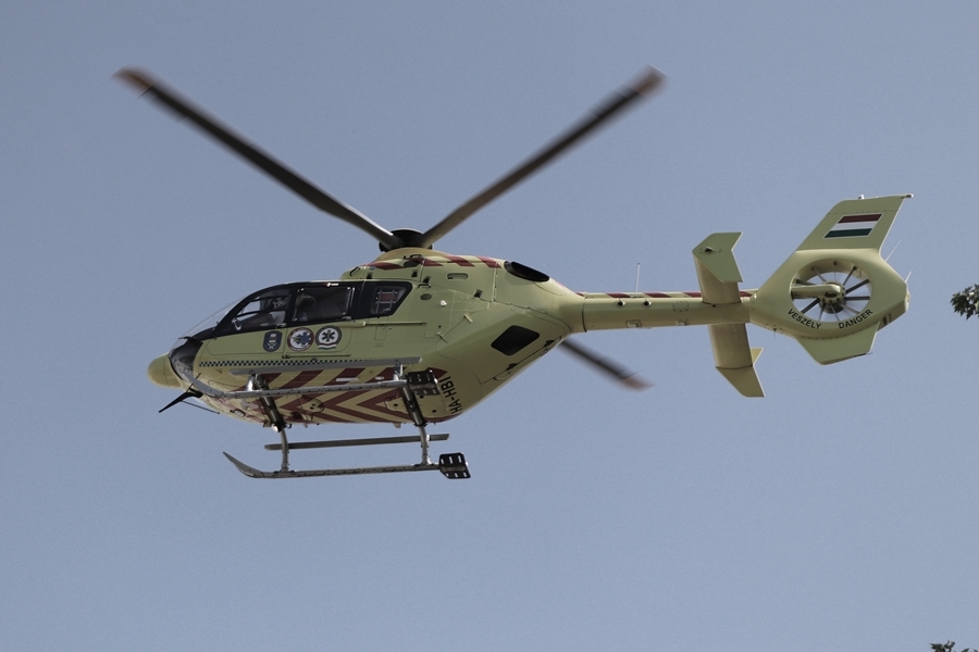 Újabb baleset, a mentőhelikoptert is riasztották