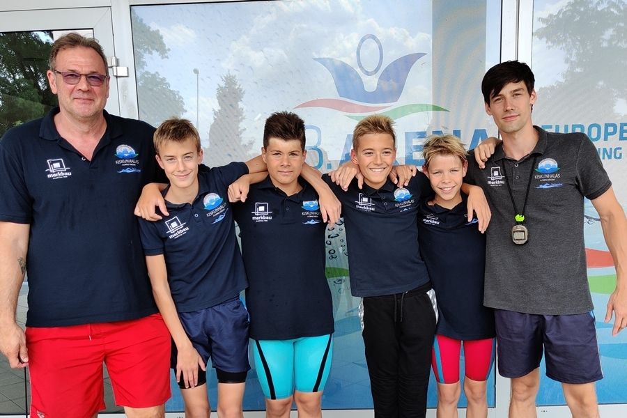 Csúcsjavító halasi úszók