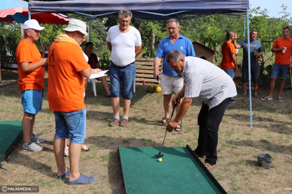 Másodszor minigolfoztak az oktatók a Vancsura Autósiskola Kupáért (galéria)