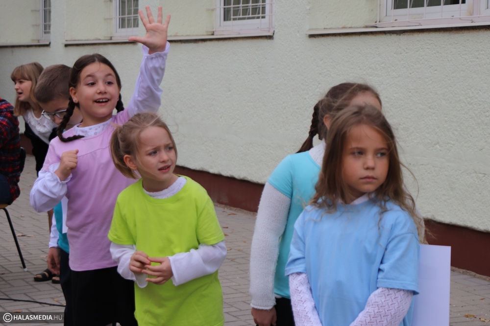 Ötvenedik tanévét kezdte meg a Fazekas-iskola (galéria)