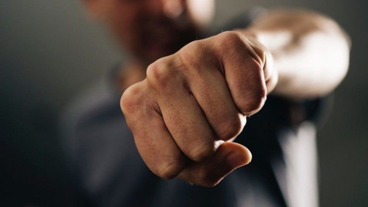 Rablás áldozata lett egy idős asszony Halason