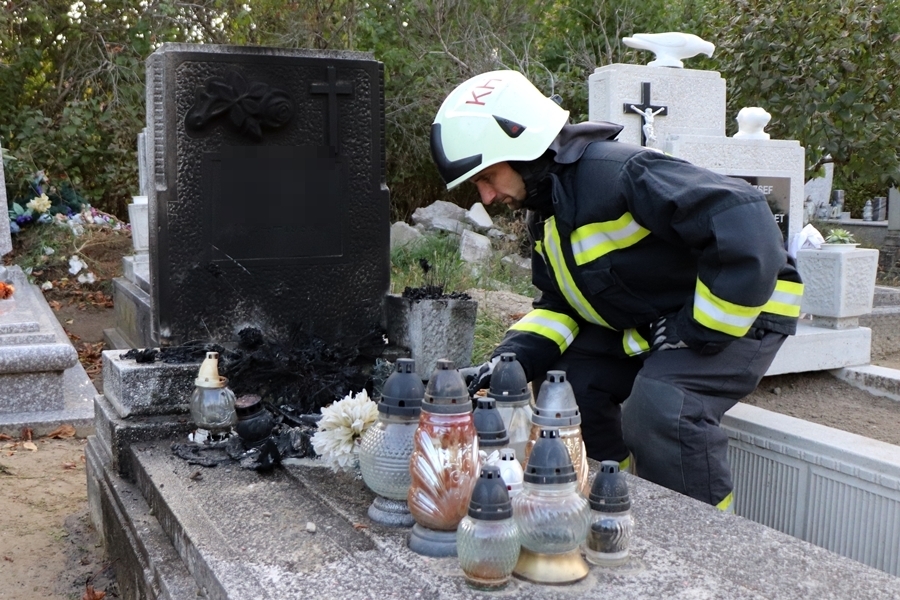 Kisebb tűz volt a katolikus temetőben