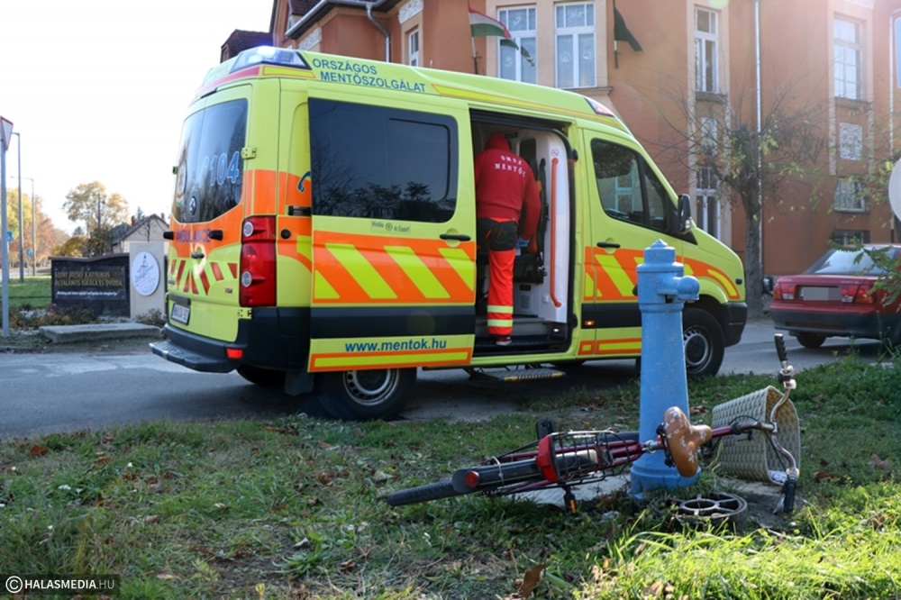 Nem adott elsőbbséget a Suzuki sofőrje a kerékpárosnak (galéria)