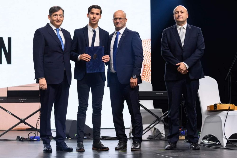 Kern Marci kapta a Sallai Roland-díjat