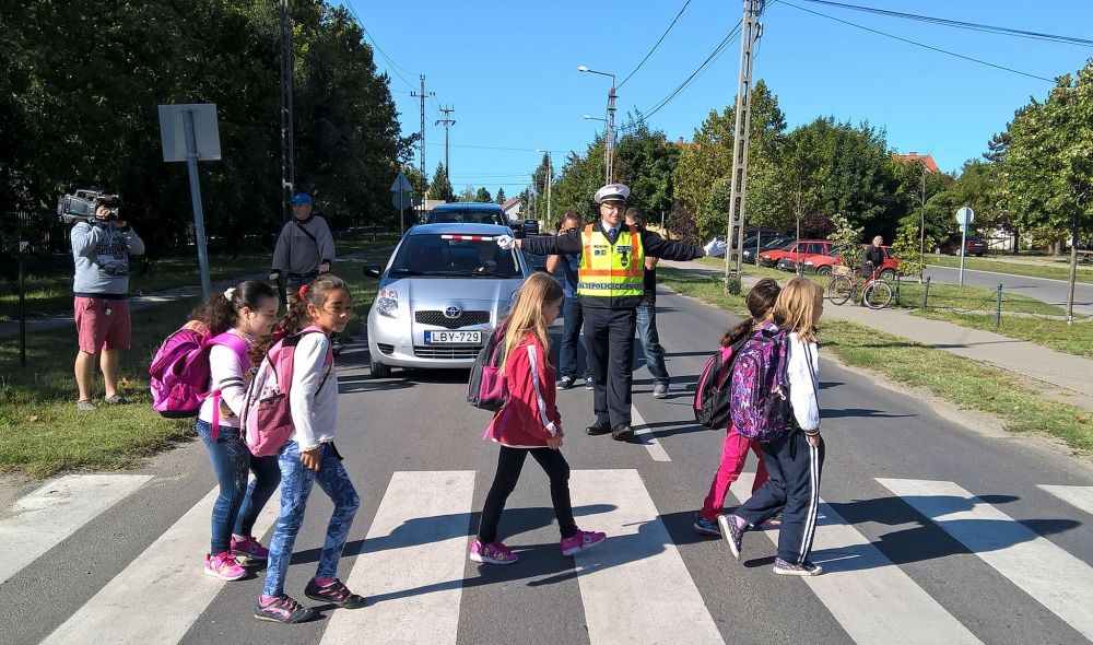 Közlekedési tanácsok gyerekeknek