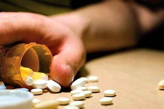 Gyanús dínós tabletták, némi kriptovaluta és egy majsai drogfogyasztó informatikus