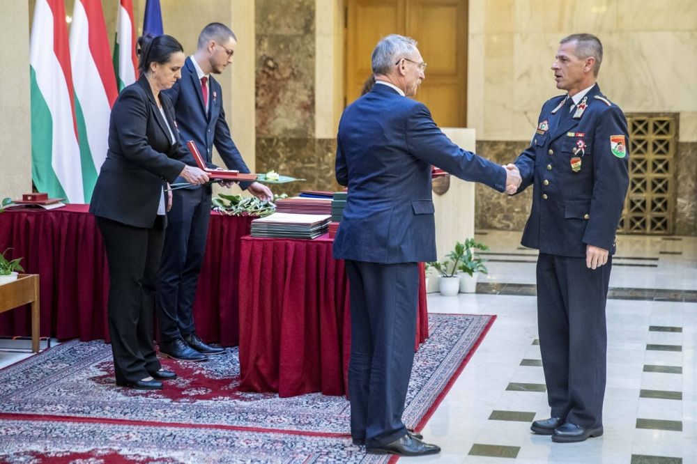 A Magyar Érdemrend lovagkeresztjét vehette át Babud Jenő