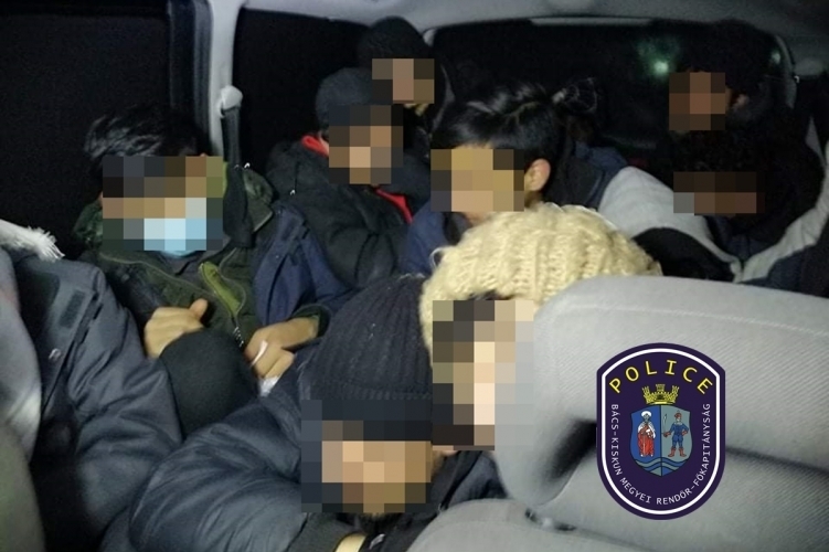 Két év börtön az embercsempészeknek