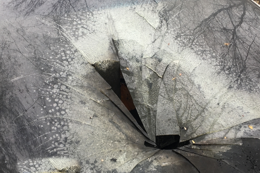 Autótűz volt a Bimbó utcában