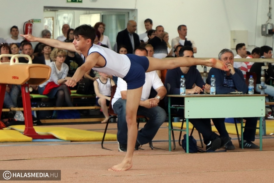 Tóth Péter emlékére tornáztak a XXII. Fazekas Kupán (galéria)