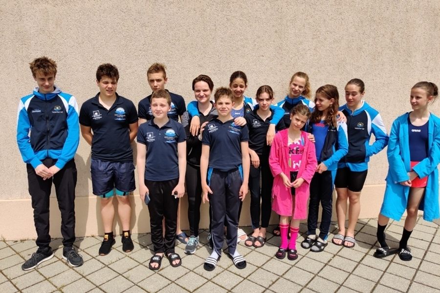 Hátgerinc Kupa: 33 halasi úszóérem