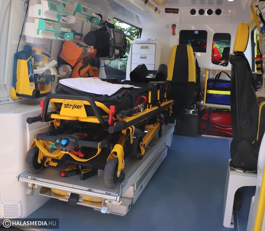 Csalók próbálkoznak adománygyűjtéssel a halasi mentő alapítvány nevében