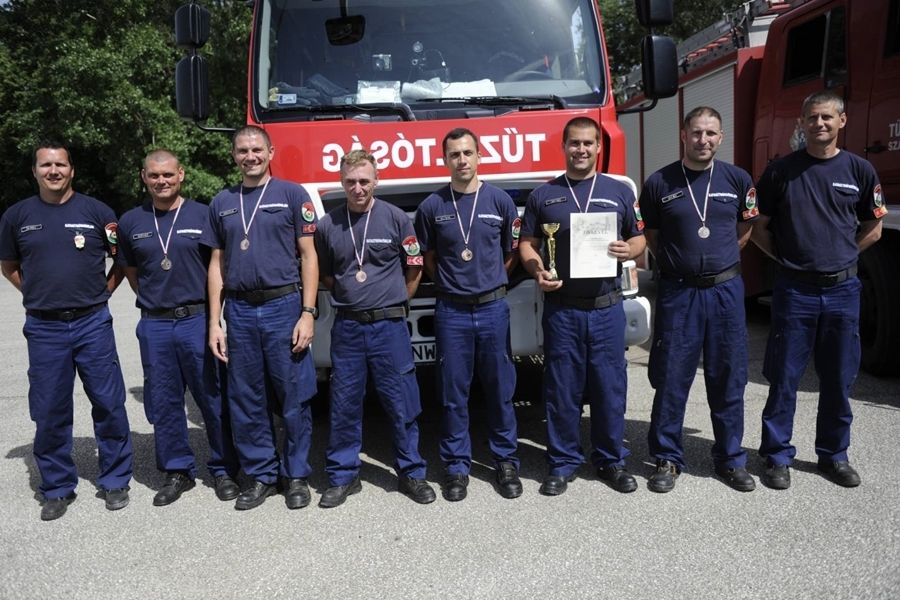 Harmadik helyet szerezték meg a halasi tűzoltók a megyei versenyen