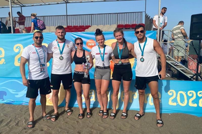 Felhő Viki ezüstérme a strandbirkózó világversenyen