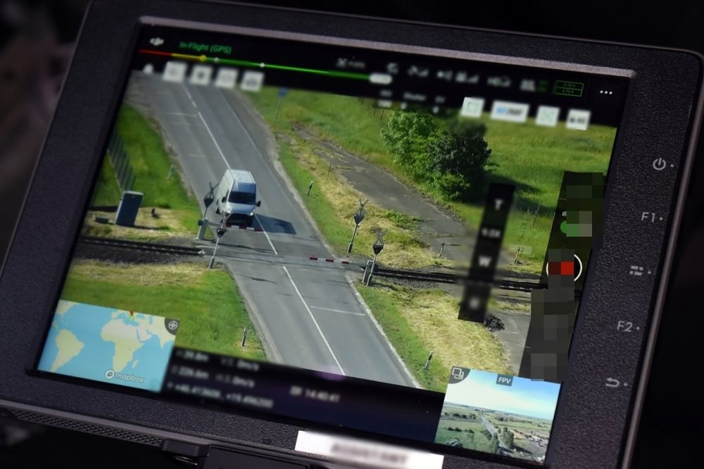 Drónnal ellenőrizték a vasúti átjárókat