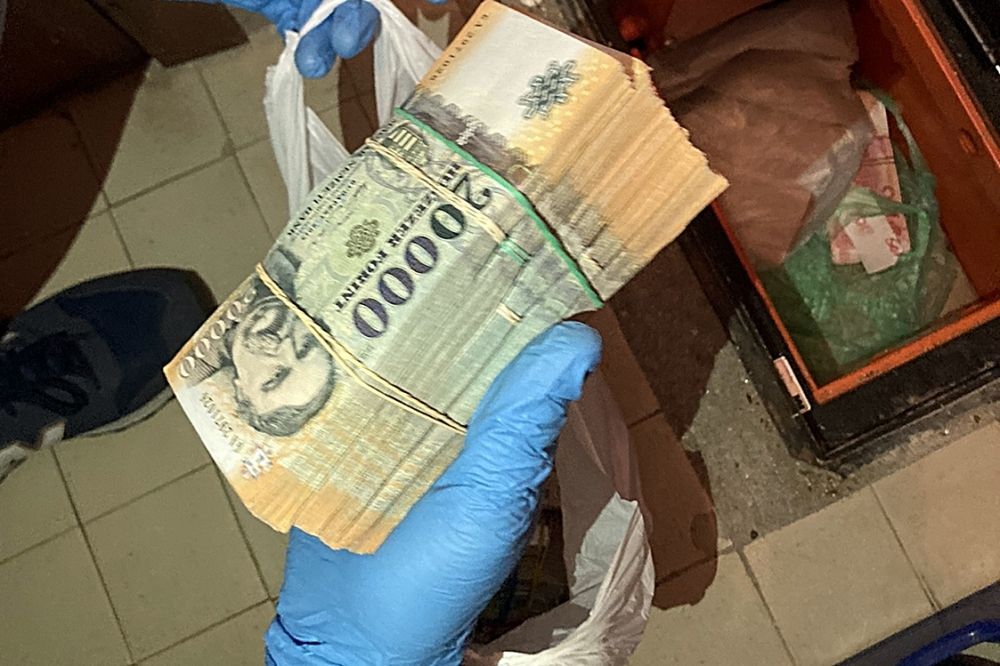 70 millió forintot foglaltak le a majsai dílertől