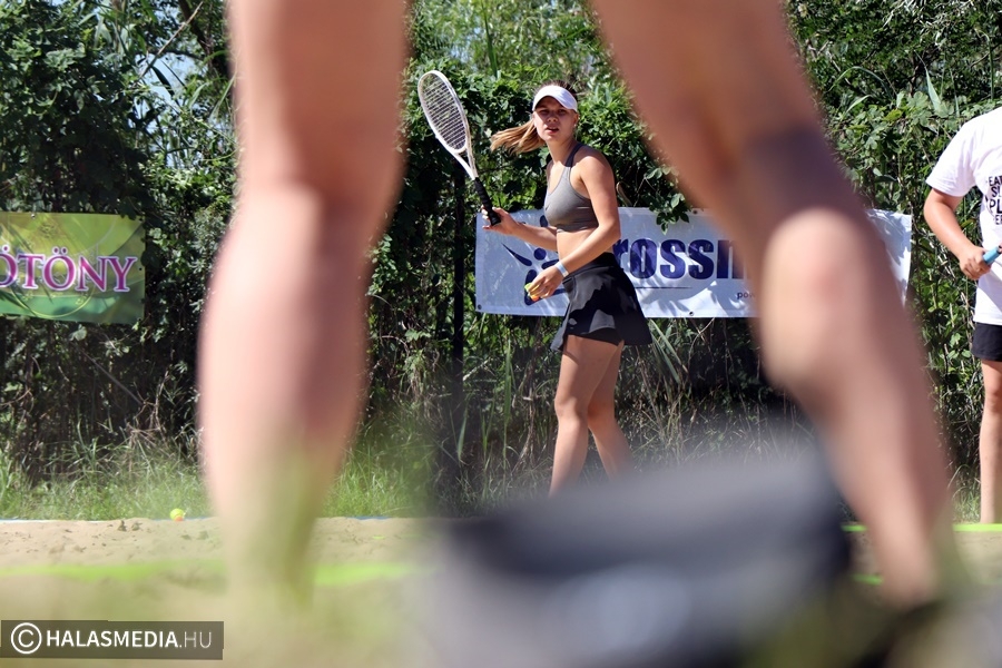 Ha szombat, akkor gyorstollas a halasi strandon